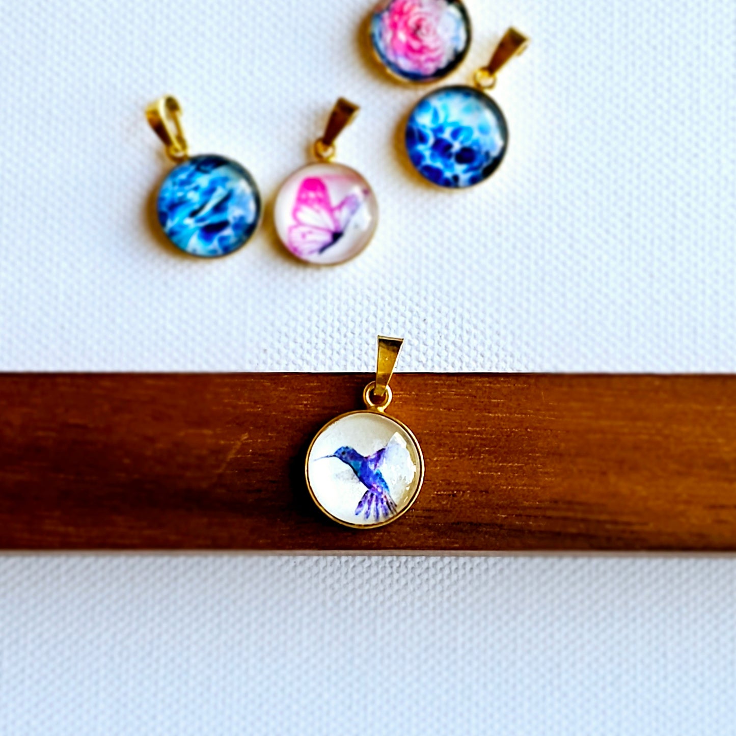 Aquarell-Anhänger "Be Happy" mit Kolibri - Kolibri watercolor art pendant "Be Happy"