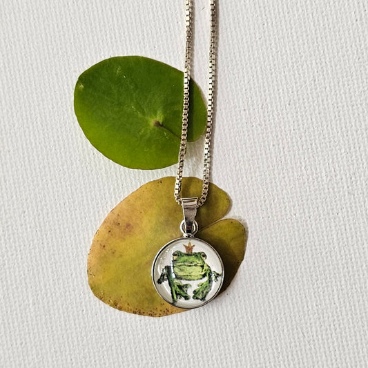Froschkönig-Anhänger "Küss mich schnell" silber - art pendant "Kiss me quick" silver